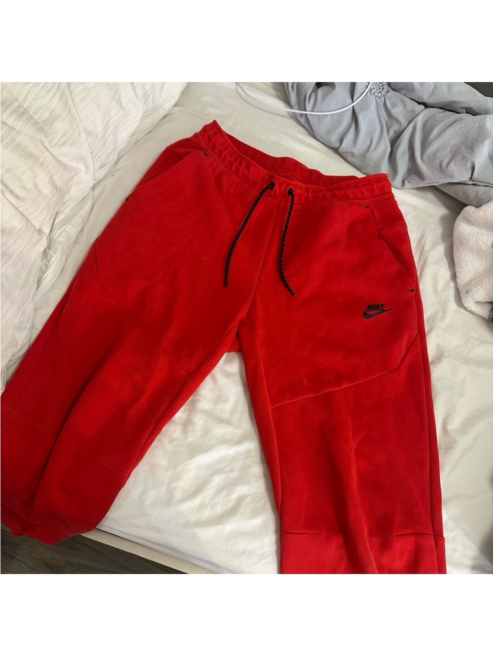 Nike Red Women's Jogger Sweatpants with Black Logo - Picture 3 of 4